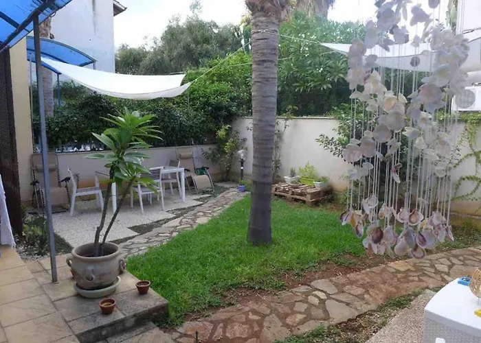 mondello lilla' room